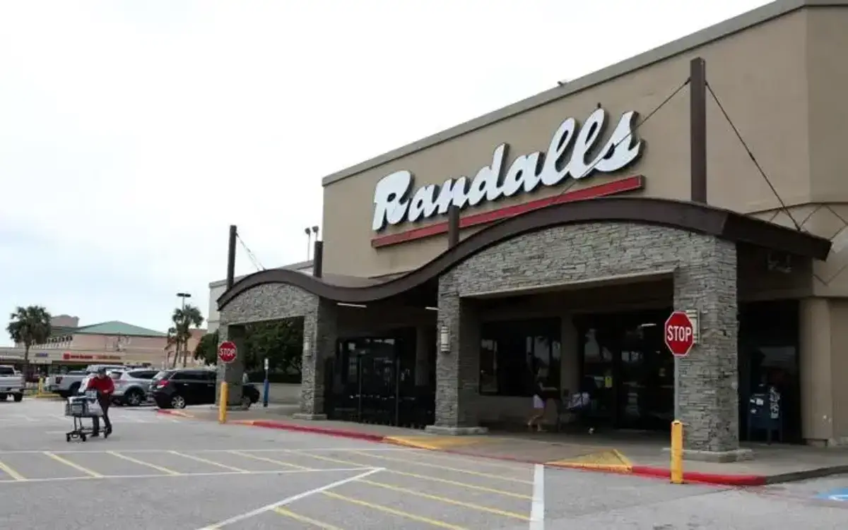 does Randalls do Money Orders